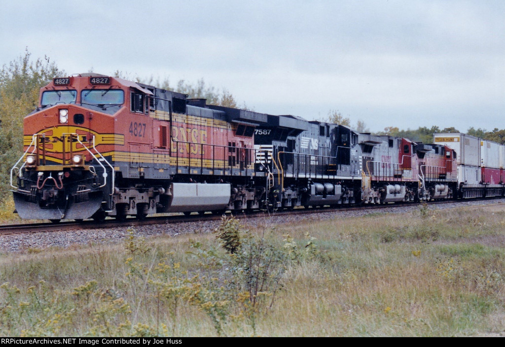 BNSF 4827 East